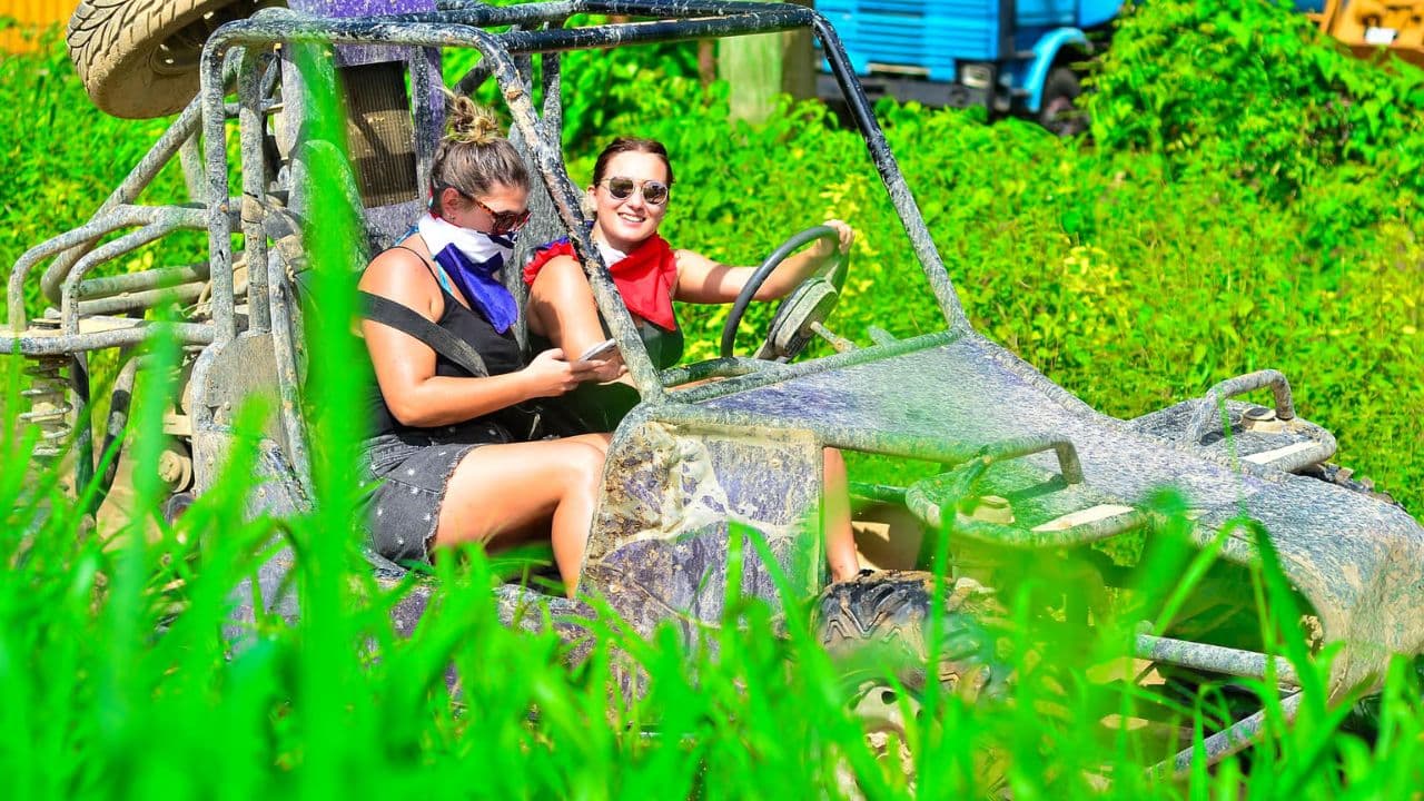 Punta Cana: Dune Buggy tour Beach And Cenote