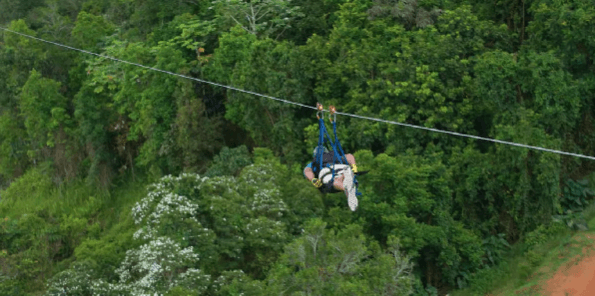 Puerto Rico: The Beast Zipline im Toro Verde Adventure Park - Dominican Republic