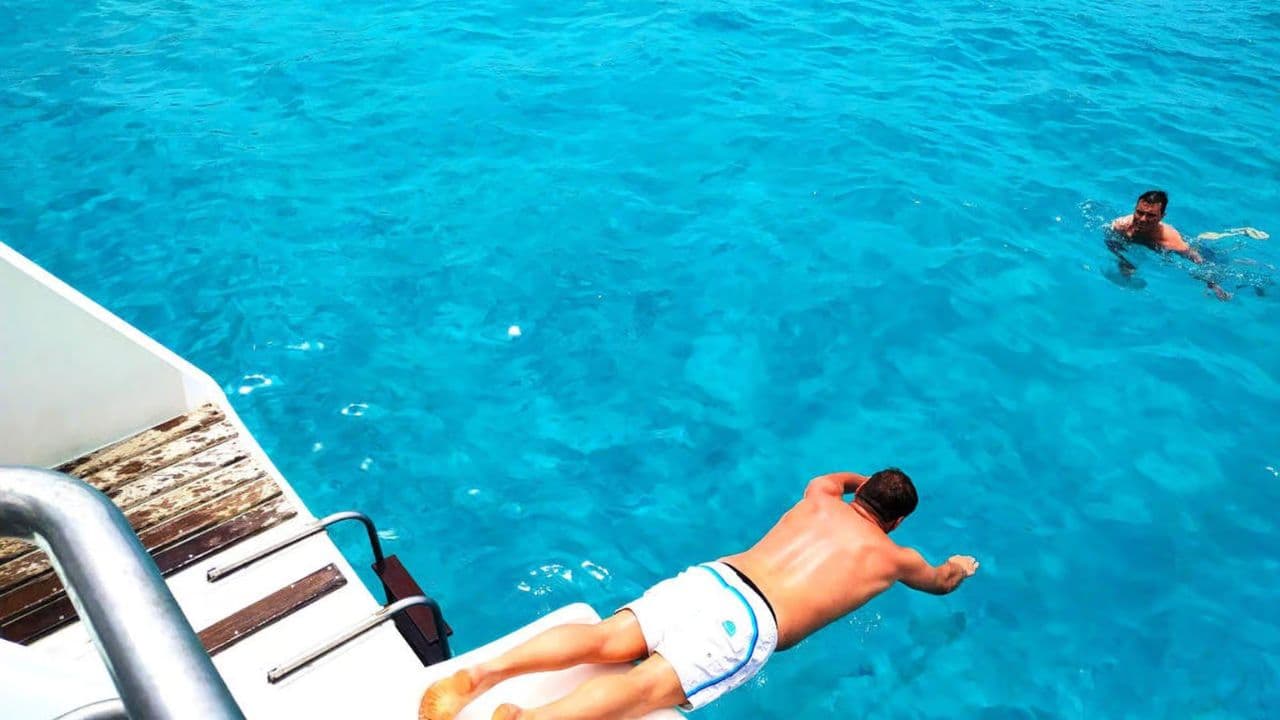 Party boat catamaran excursion (Taino Bay and amber cove) - Photo 2 (Gallery view)