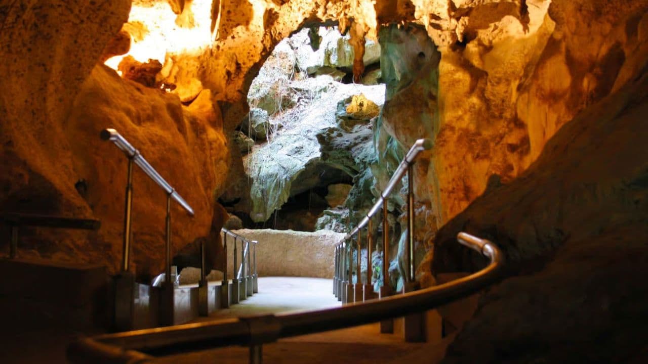 Punta Cana: Cuevas de las Maravillas and Altos de Chavón - Dominican Republic