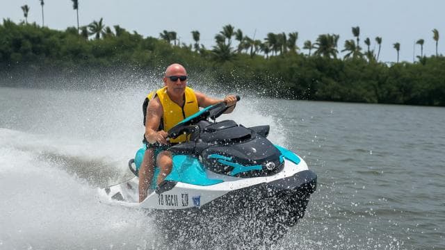 Catano: 1-Hour Jet Ski Rental for Drivers 21+
