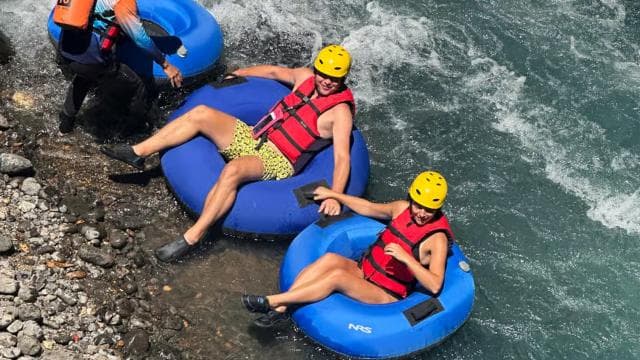Tubing am Rio Celeste: Spaß, natürliche Pools und frisches Obst - Photo 5 (Gallery view)