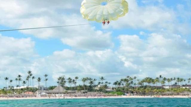 Punta Cana: Private Parasailing Adventure with Pickup