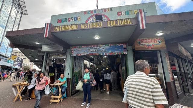 San José: Customizable Private Walking Tour
