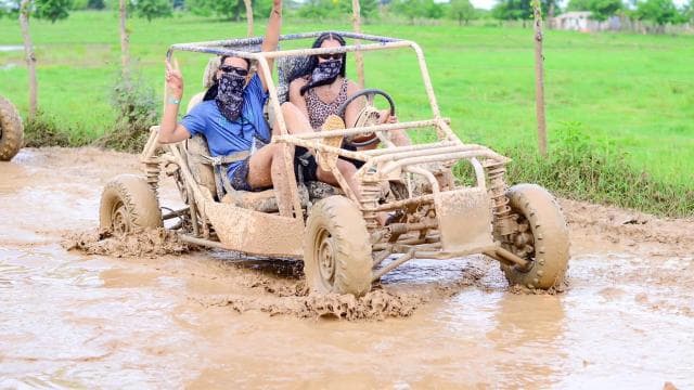 Punta Cana: Buggy Tour with Cave Pool and Chocolate Tasting