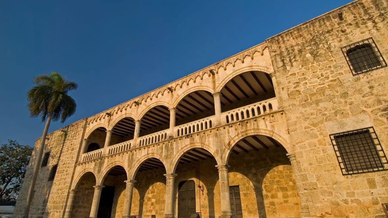 Punta Cana: Tour to Santo Domingo with lunch