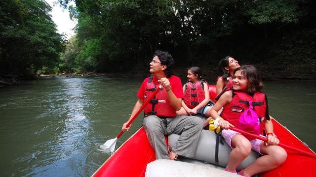 Peñas Blancas River: Small Group Safari Float