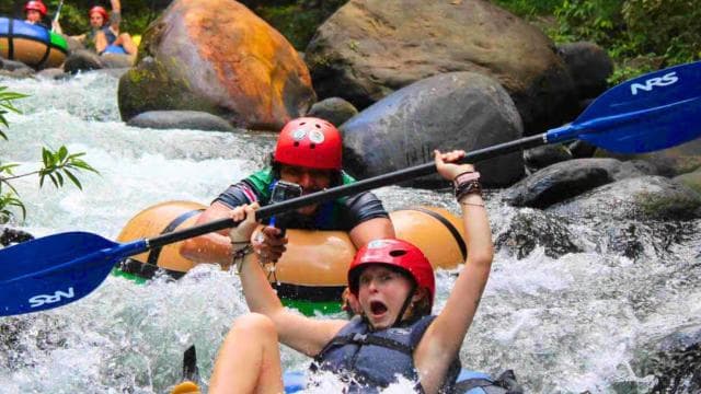 Liberia: La Leona Waterfall River Tubing