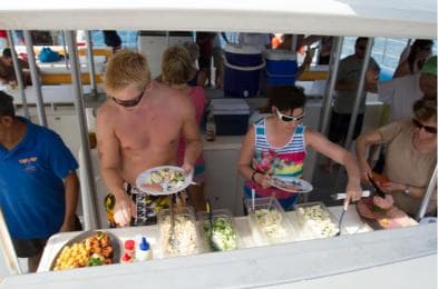 Puerto Plata: Tagesausflug mit dem Katamaran nach Sosúa mit Mittagessen und Getränken - Photo 2 (Gallery view)
