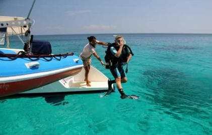 Private: ScubaDoo Underwater Scooter and Snorkel Tour