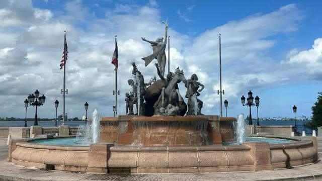 Old San Juan: Walking Tour with Shopping and Transportation - Photo 4 (Gallery view)