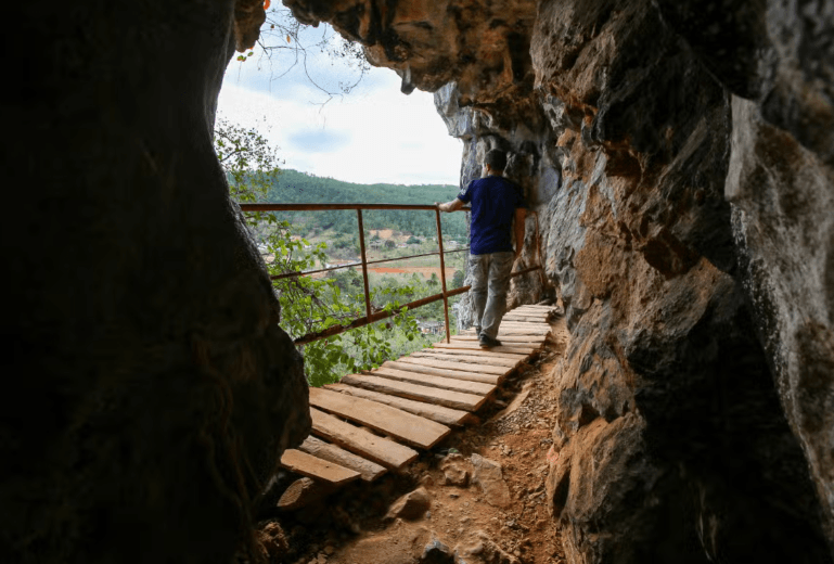Viñales Caves Vintage Car Tour - Photo 3 (Gallery view)