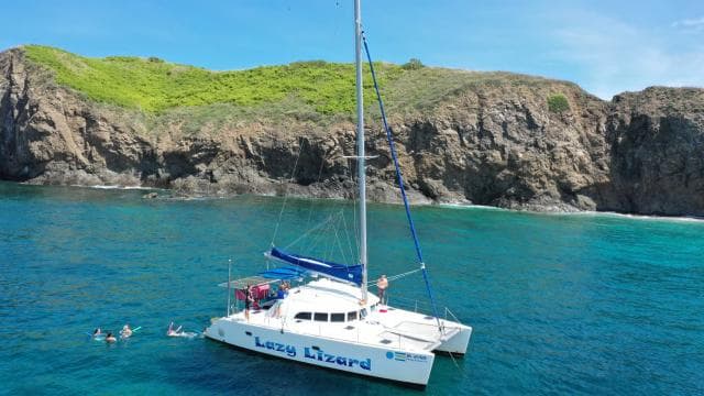Playa Flamingo: Catamaran Tour and Snorkel With Meal