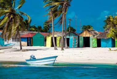From Punta Cana: Saona Island Tour by Catamaran with Open Bar and Buffet