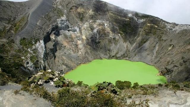 From San Jose: Irazu Volcano Crater Hike and Cartago Trip - Photo 5 (Gallery view)