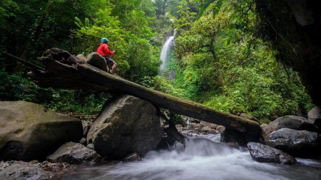 Monteverde: Waterfalls, Wild Trekking and Horseback Riding