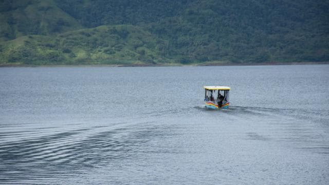 Arenal National Park Adventure with Hiking & Boat Ride