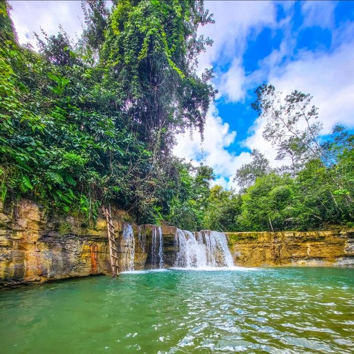 Sabana de la Mar:  Yanigua Waterfalls Tour  – Swim, Clay Spa & Dominican Lunch