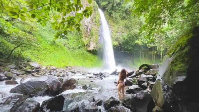 La Fortuna: Waterfall, Arenal Volcano and Hot Springs Tour - Photo 5 (Gallery view)