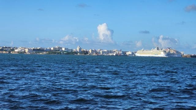 San Juan: Guided City Tour with Photo Stops (Hop-On Hop-Off)