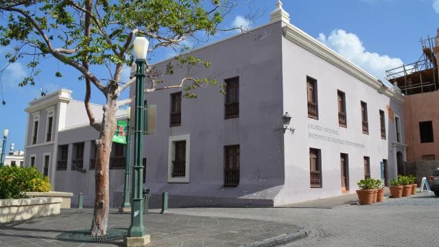 San Juan: Pirates and Fortresses Guided Tour with Entry