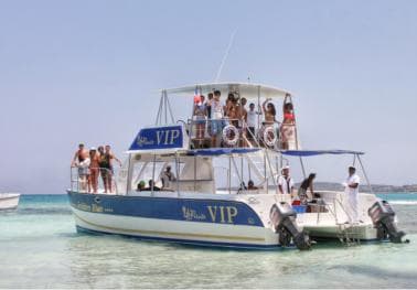 Cayo Arena: VIP Experience in Luxury Catamaran