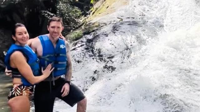 San Juan: Rainforest Waterslides & Beach Tour with Transport