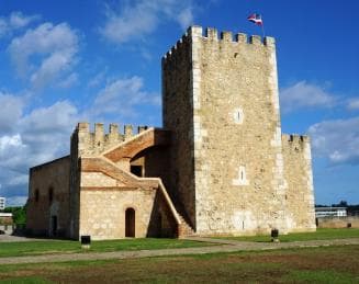 Santo Domingo: Colonial Zone Tour with Coffee & Chocolate