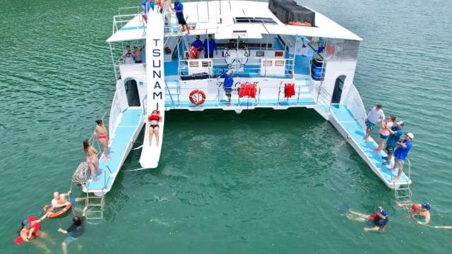 Flamingo, Guanacaste: Catamaran Trip with Lunch and Drinks