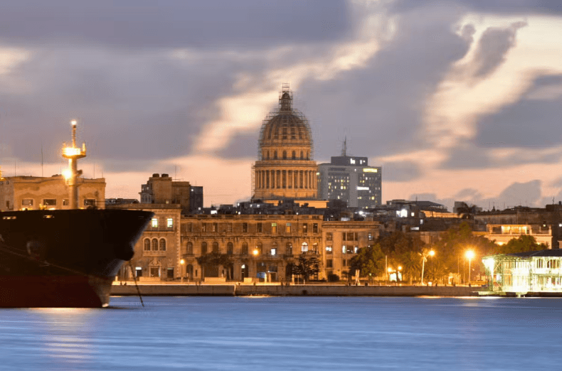 Havana Contrasts Tour