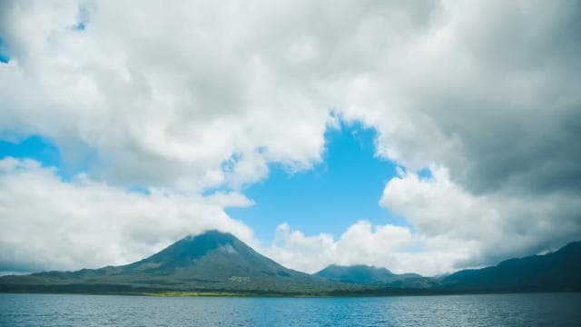 Lake Arenal Kayaking Tour - Dominican Republic