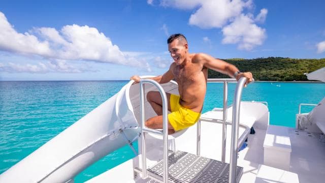 From Fajardo: Catamaran Beach Excursion with Lunch