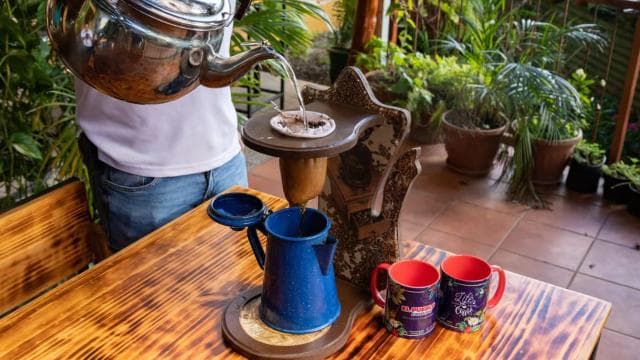 Monteverde: Coffee Tour and Sugar Cane El Pueblo