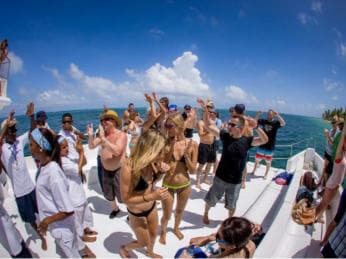 Catalina Island with Snorkel, Open Bar and Lunch