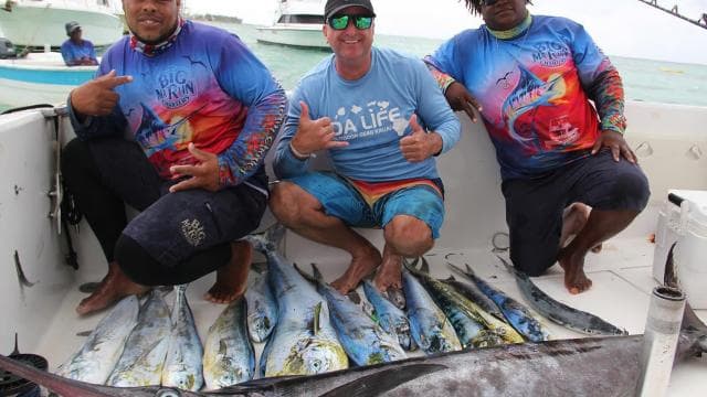Punta Cana offshore private fishing charter "Sherlock" 39 ' - Dominican Republic