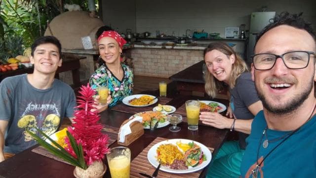 Cooking with a Costa Rican family