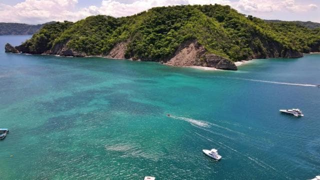Santa Teresa: Tortuga Island Full Day Boat Tour with Snorkel - Photo 3 (Gallery view)