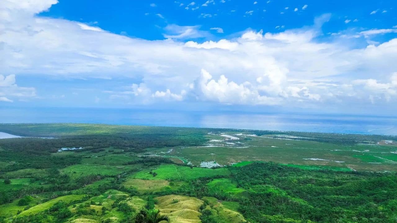 Montana Redonda & Playa Esmeralda Private Tour From Miches