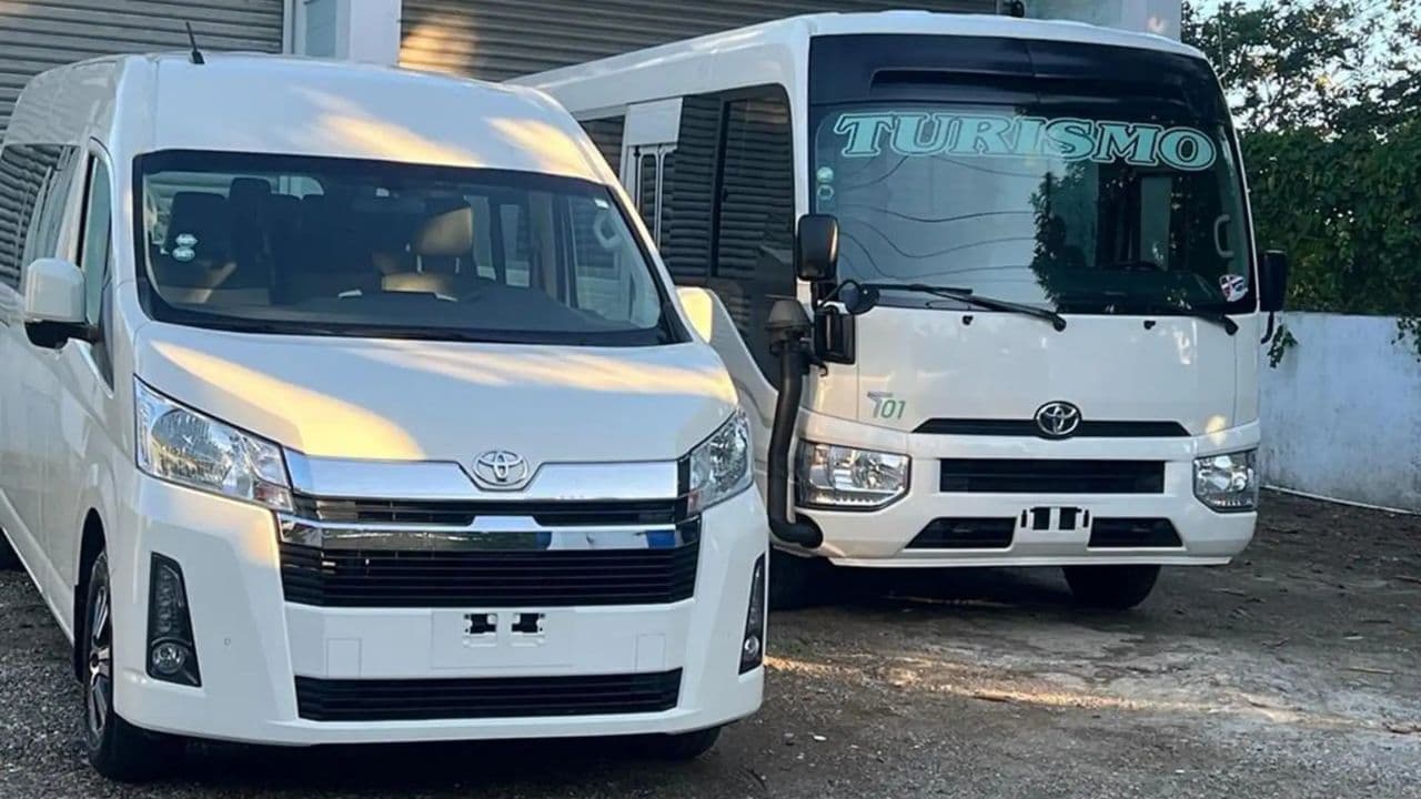 Santo Domingo: Private Airport Roundtrip Transfer