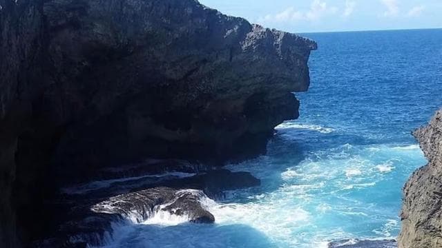 Cave Hopping Tour
