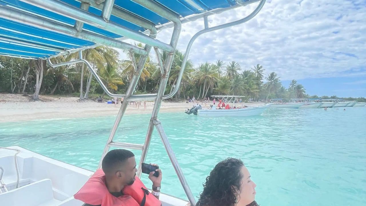 Full-Day Cruise of Isla Saona from Santo Domingo with Lunch