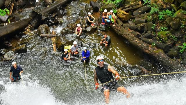 Jaco Beach: Waterfall Canyoning - Photo 2 (Gallery view)