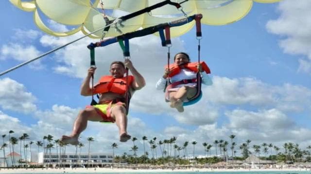 Punta Cana: Private Parasailing Adventure with Pickup