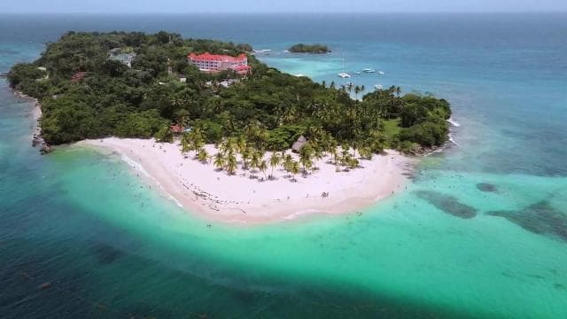 Punta Cana: Samana, El Limon & Bacardi Island Tour