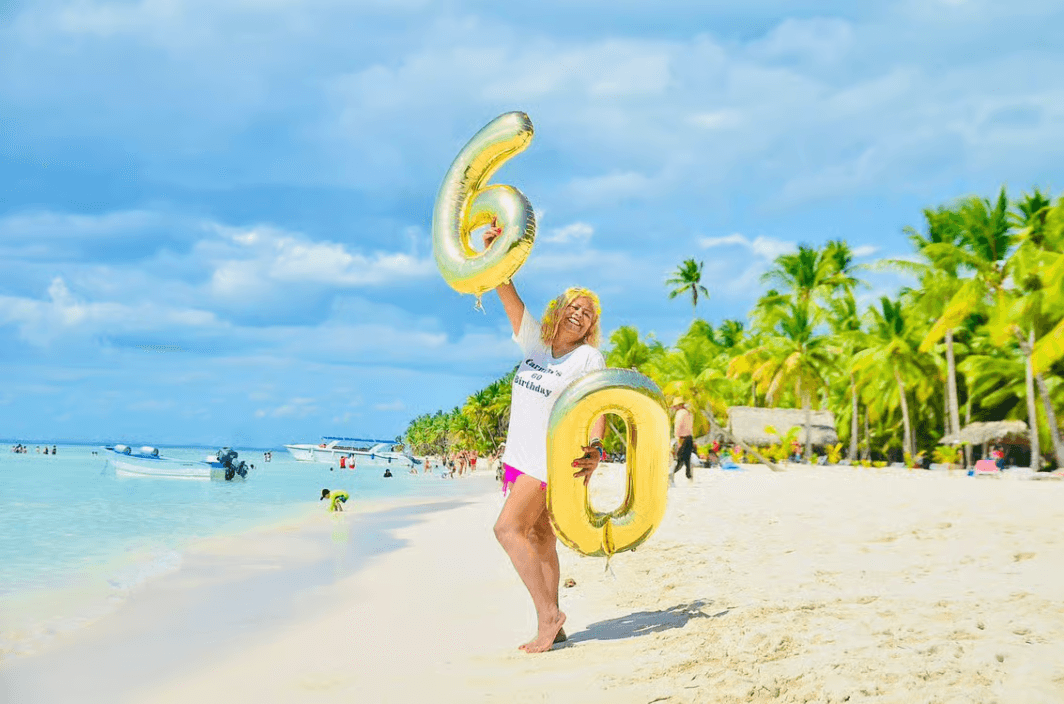 Punta Cana: Island Escape to Saona • katamaran & Beach manje midi - Photo 3 (Gallery view)