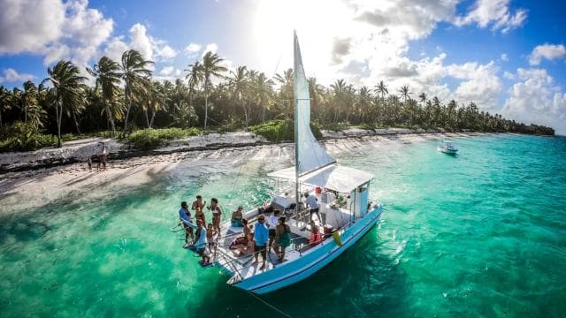 Punta Cana: Group Catamaran Tour with Drinks and Snacks - Photo 5 (Gallery view)