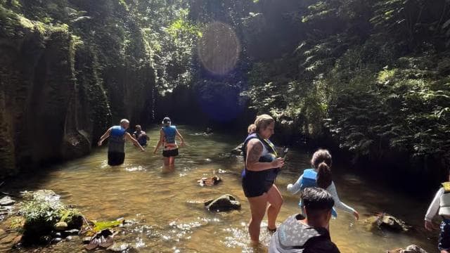 Charco Azul'da Mağaralar, Kanyon ve Şelale Macerası - Photo 2 (Gallery view)