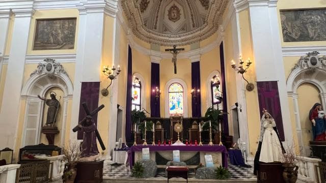 Old San Juan: Walking Tour with Shopping and Transportation