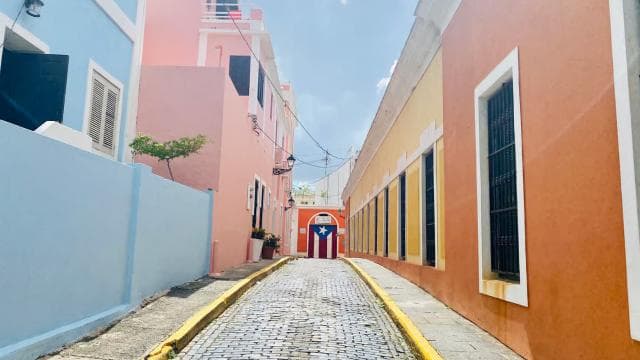 Old San Juan: Photo Hotspots Walking Tour - Photo 4 (Gallery view)