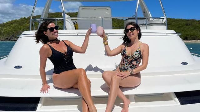 Fajardo: Private 47-F Catamaran Cruise with Drinks and Snack